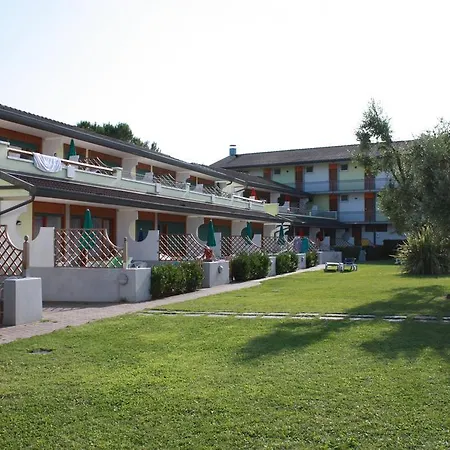 Bibione Residence Apartments Μπιμπιόνε